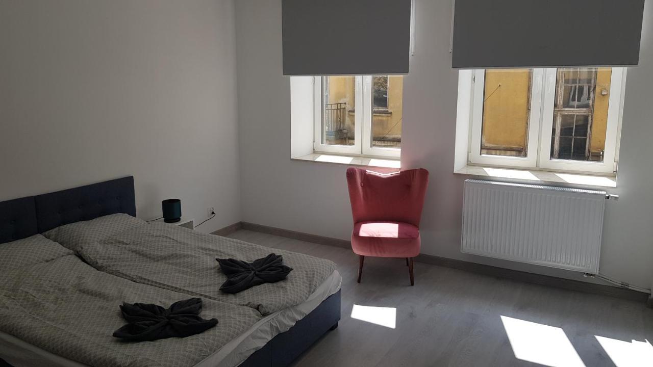 Apartamenty Centrum Plac Wolnosci Aparthotel 凯尔采 外观 照片