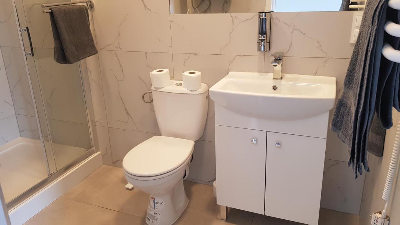 Apartamenty Centrum Plac Wolnosci Aparthotel 凯尔采 外观 照片