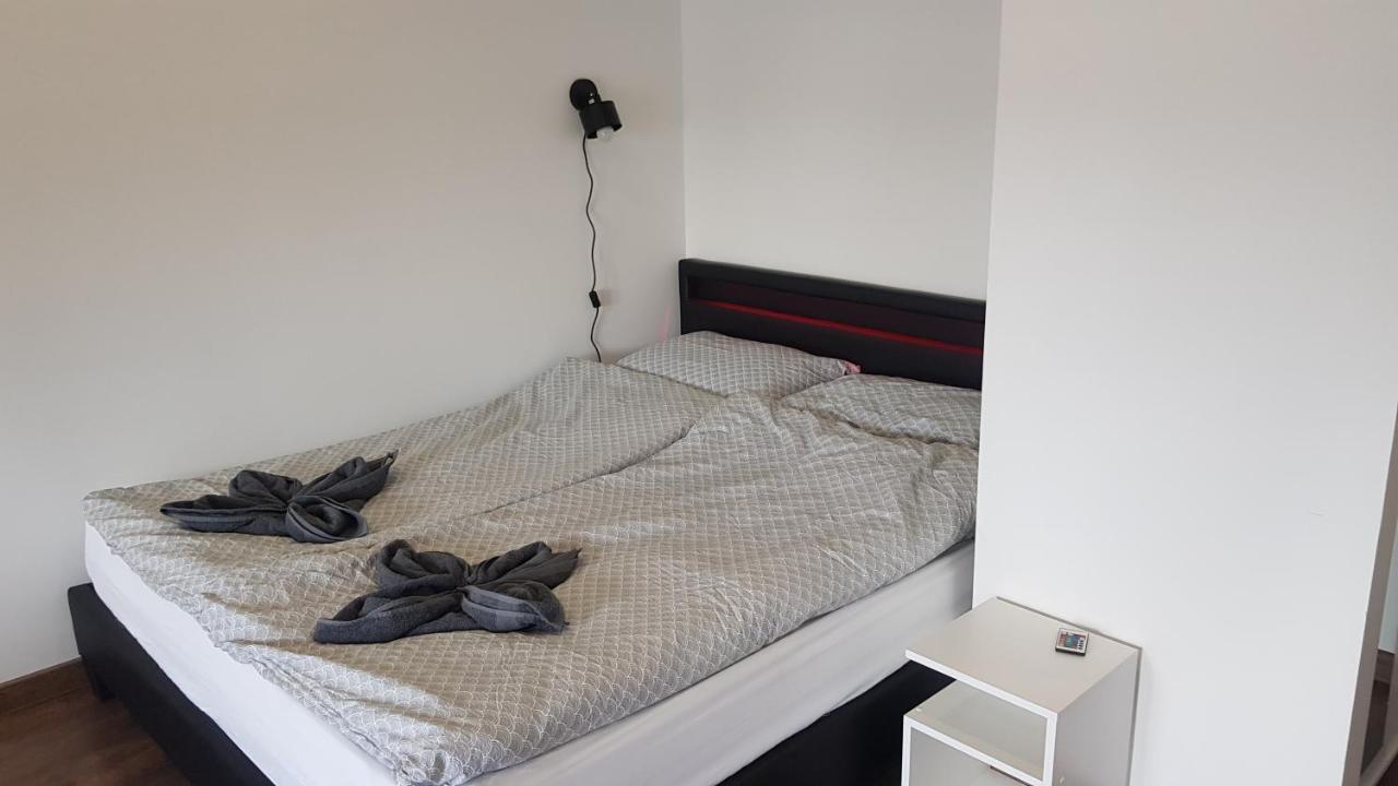 Apartamenty Centrum Plac Wolnosci Aparthotel 凯尔采 外观 照片