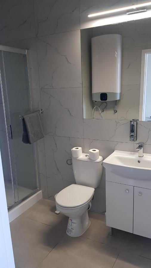 Apartamenty Centrum Plac Wolnosci Aparthotel 凯尔采 外观 照片