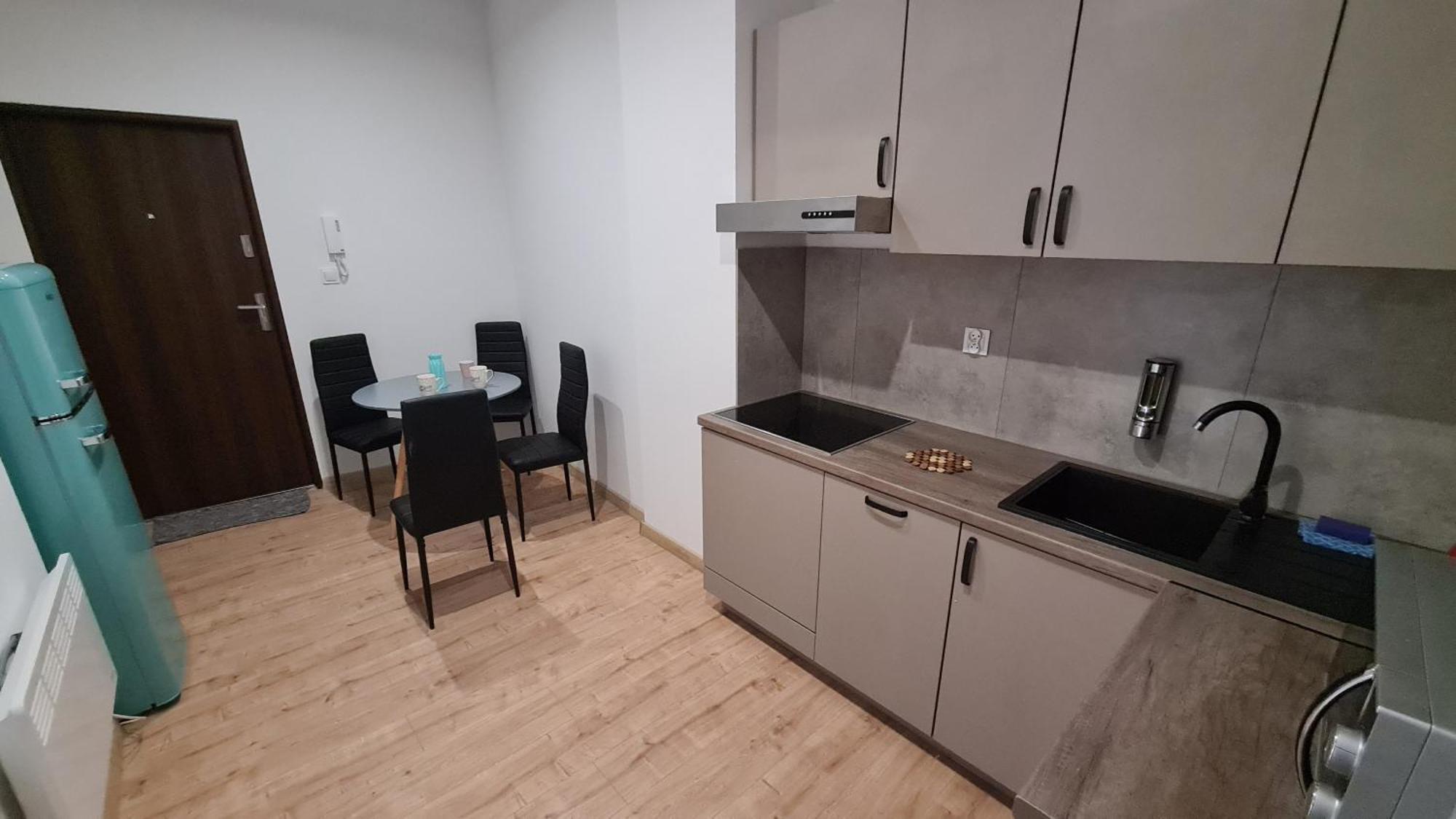Apartamenty Centrum Plac Wolnosci Aparthotel 凯尔采 外观 照片