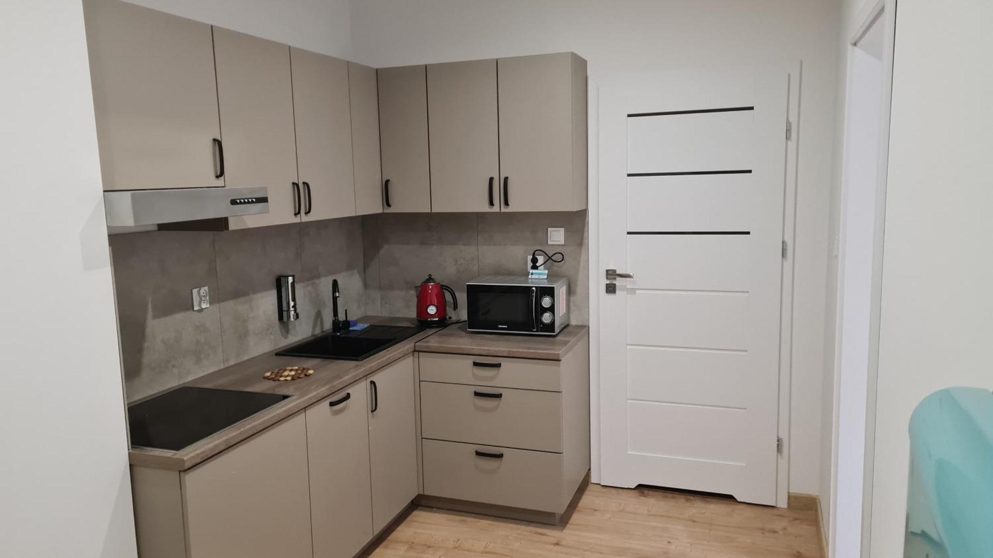 Apartamenty Centrum Plac Wolnosci Aparthotel 凯尔采 外观 照片