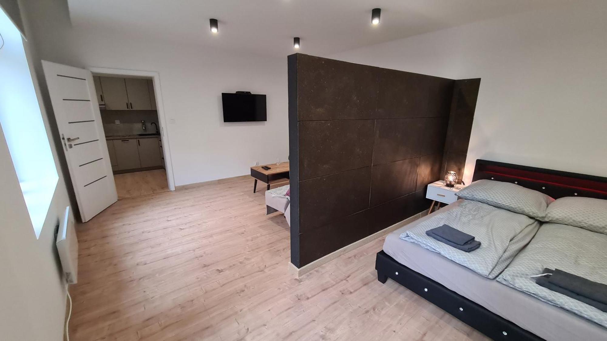 Apartamenty Centrum Plac Wolnosci Aparthotel 凯尔采 外观 照片